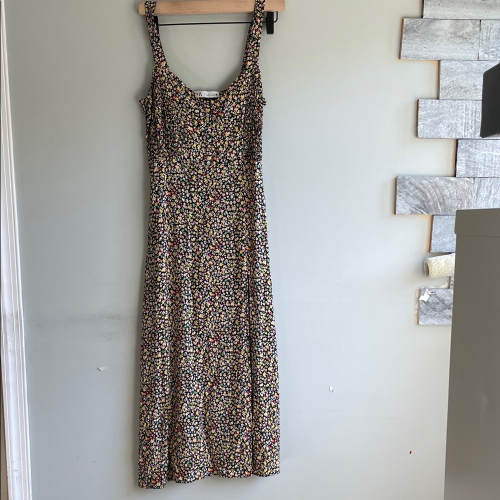 Zara Floral Print Women's Dress - Picture 2 of 9